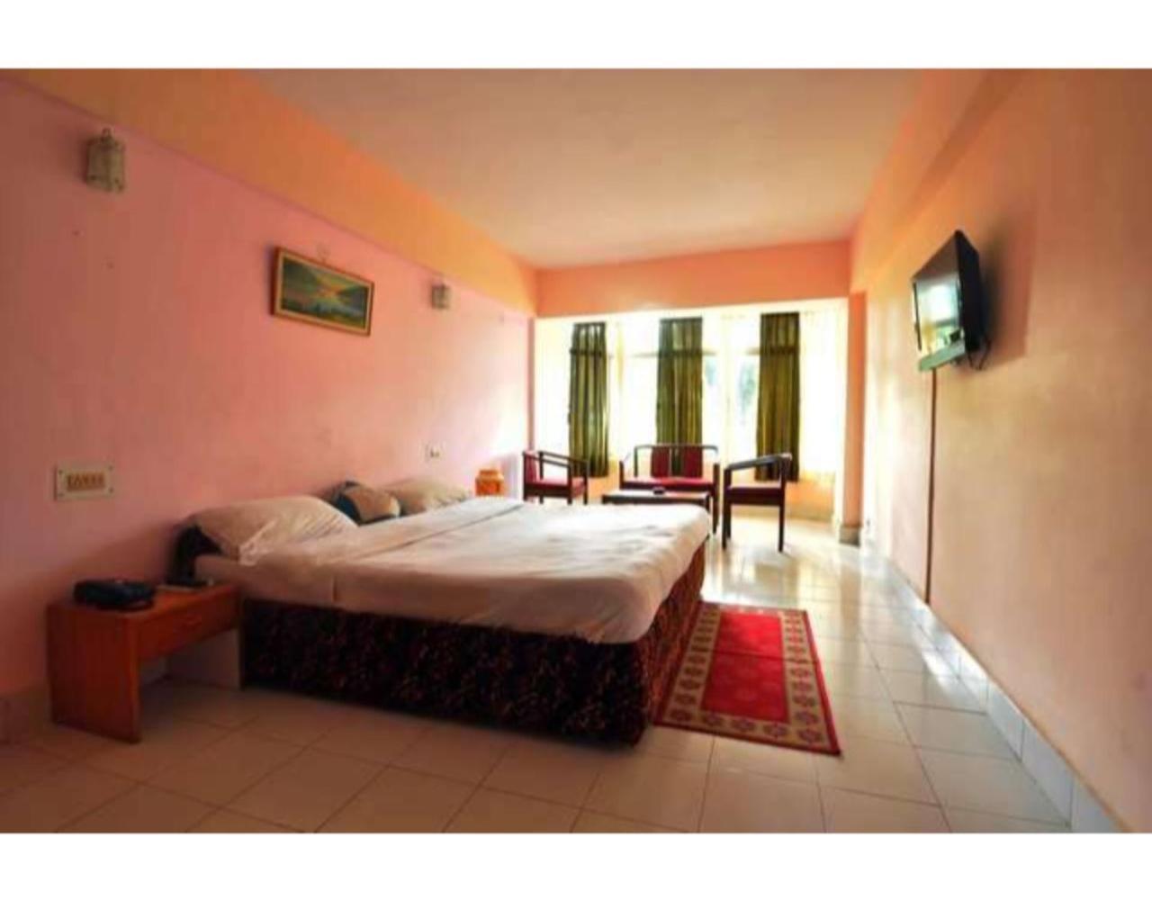 Anamika Hotel Nainital Eksteriør bilde